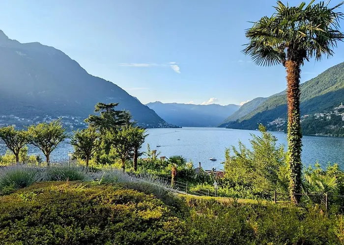 דירה A Window On The *